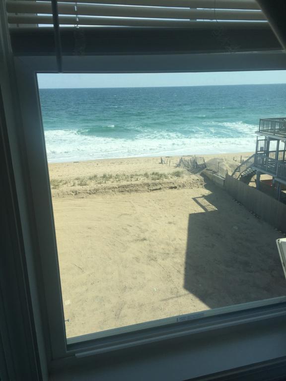 Misquamicut Beach Front Inn Westerly Buitenkant foto