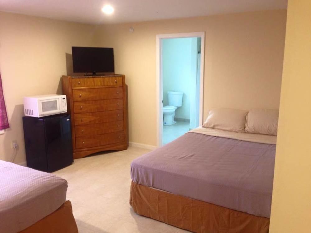 Misquamicut Beach Front Inn Westerly Buitenkant foto